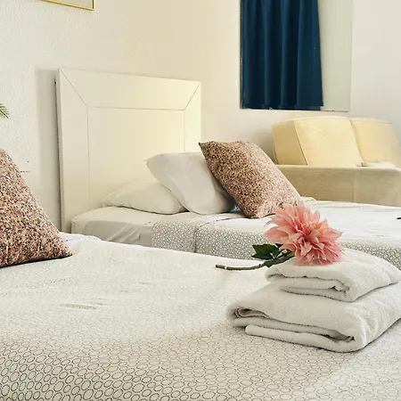 Pacific Harbor Pool View Apartment *