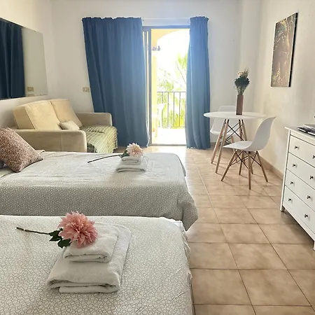 Pacific Harbor Pool View * لوس كريستيانوس